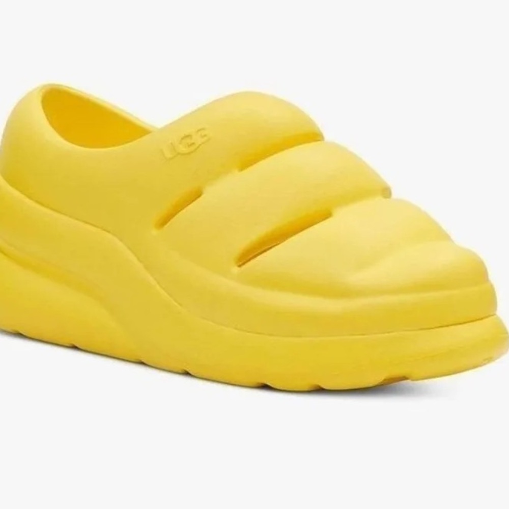 Comfy Women’s Sport “YEAH” Clogs by UGG